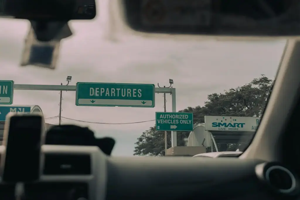 Vancouver YVR to Seattle Car Service | Airport Private Transfer
