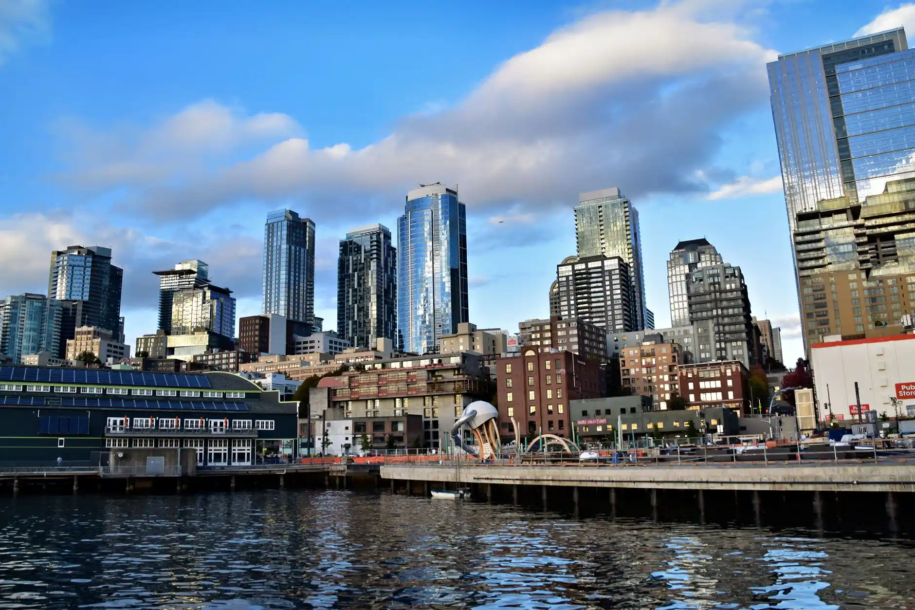 First Class Transfers from Seattle to Vancouver BC & Whistler